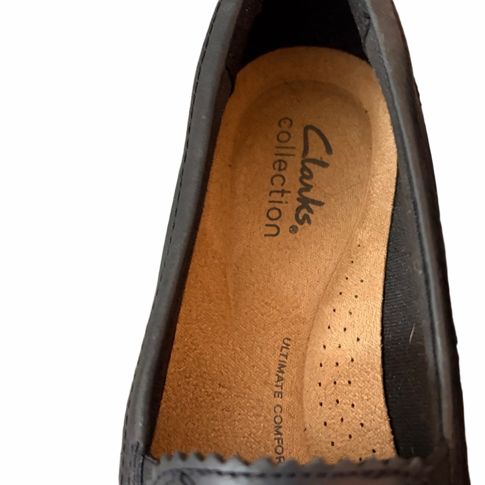 NWOT Clarks Collection Westlynn Bella loafer black and brown tassel loafer. - Picture 2 of 4